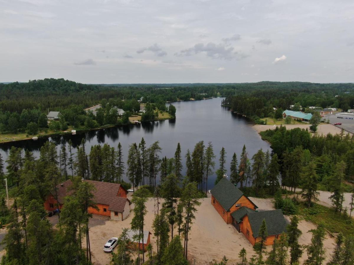 Les Chalets Du Lac Serein Saint Ludger de Milot Bagian luar foto