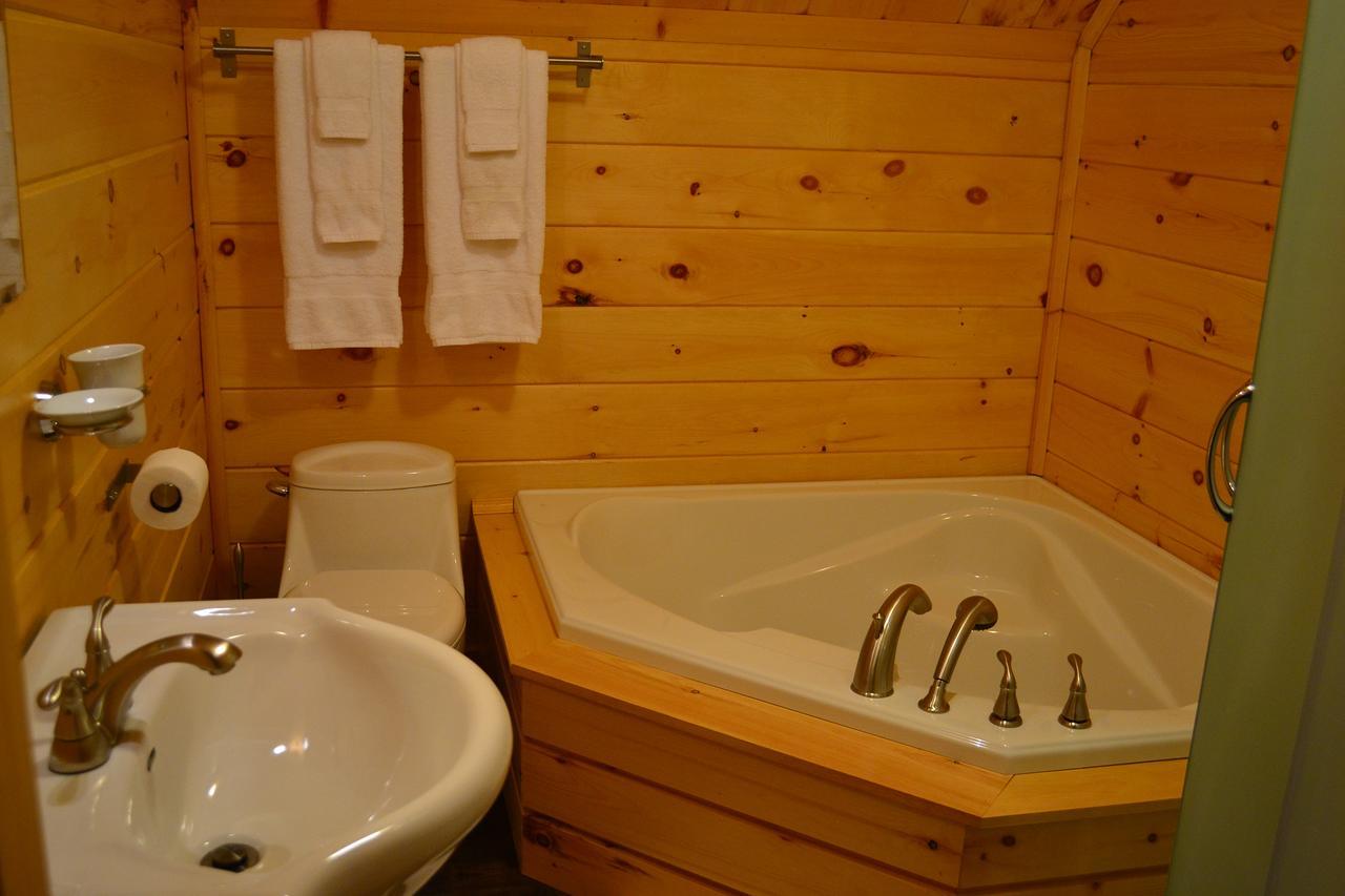 Les Chalets Du Lac Serein Saint Ludger de Milot Bagian luar foto